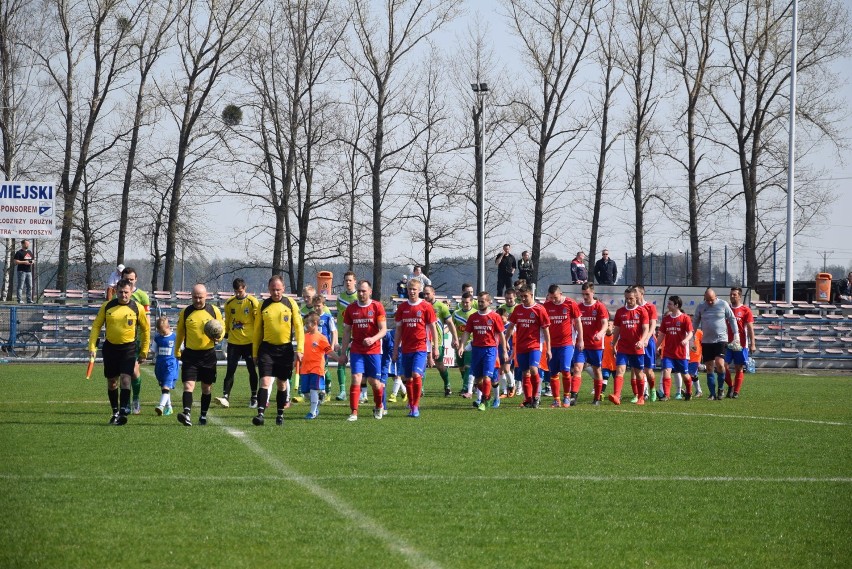 Piłka Nożna: Astra Krotoszyn - Korona Pogoń Stawiszyn 3:1 (1:1)