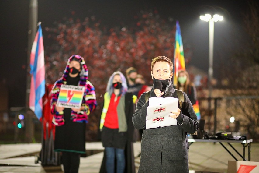Strajk kobiet w Szczecinie. "Nie złożymy parasolek"