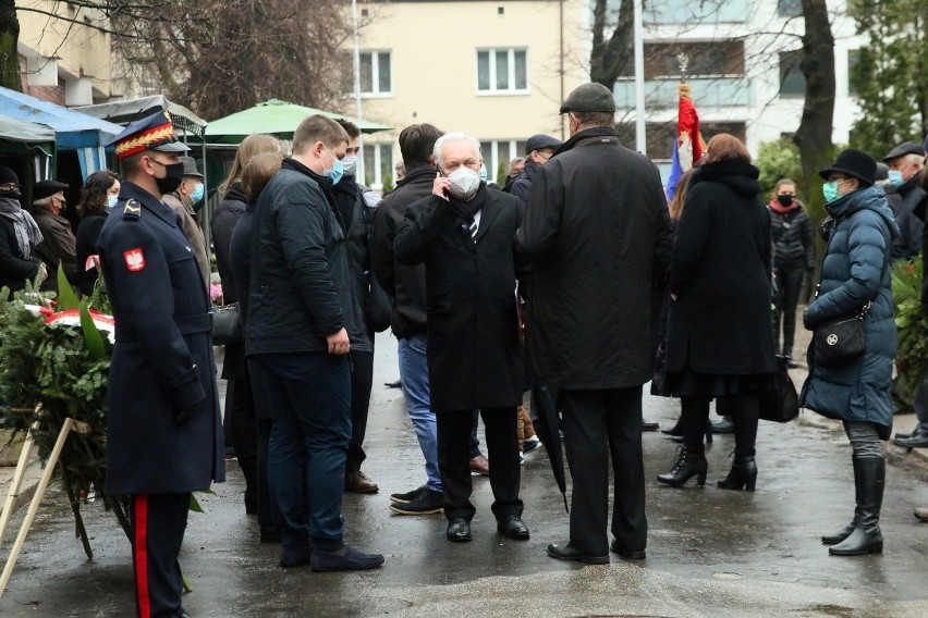 Pogrzeb Izabelli Sierakowskiej: Miałam szczęście spotkać w życiu tak wielu wspaniałych, mądrych ludzi, dzięki którym byłam tym, kim byłam 