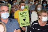 Łabiszyn. Mieszkańcy protestują: Nie godzimy się na budowę przemysłowej fermy drobiu w Wielkim Sosnowcu! 
