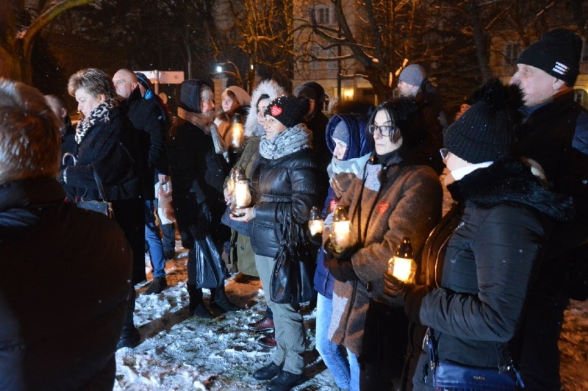 Minutą ciszy uczczono pamięć o Pawle Adamowiczu