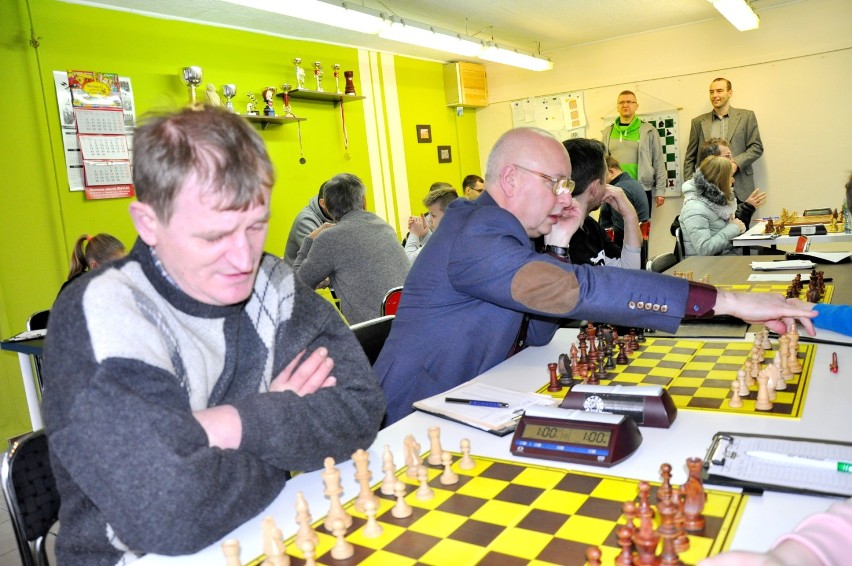 Sycowscy szachiści coraz wyżej w tabeli. Zrównali się punktami z liderami