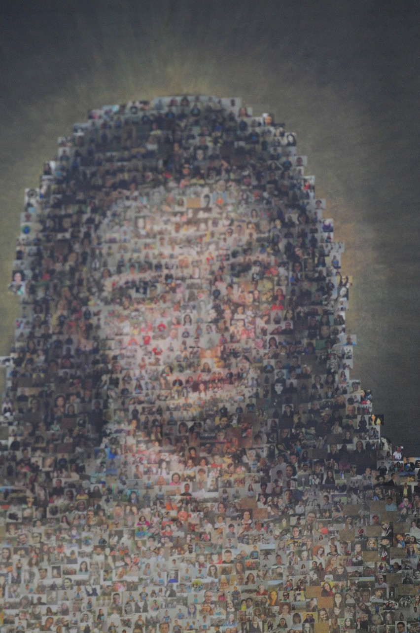 ŚDM w Krakowie. Wystawiono obraz Jezusa Miłosiernego ze zdjęć selfie [ZDJĘCIA]