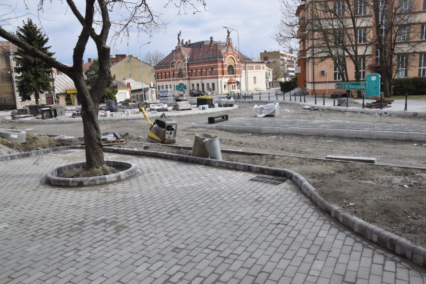 Jak nazwać nowe ronda w centrum Jarosławia? Jest propozycja na imiona Adolfa Dietziusa i Jana Haftka