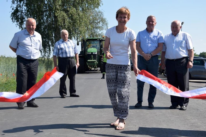 Nowa droga w Sokołowie Budzyńskim - dzisiaj odbyło się uroczyste otwarcie (ZDJĘCIA)