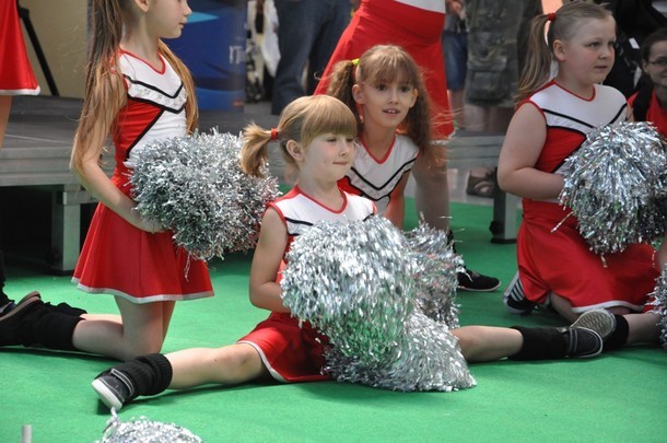 Pokazy grupy tanecznej Kids Dance i warsztaty dla...