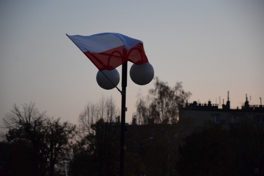 Nowy Dwór Gd. Sto nowych flag na ulicach miasta