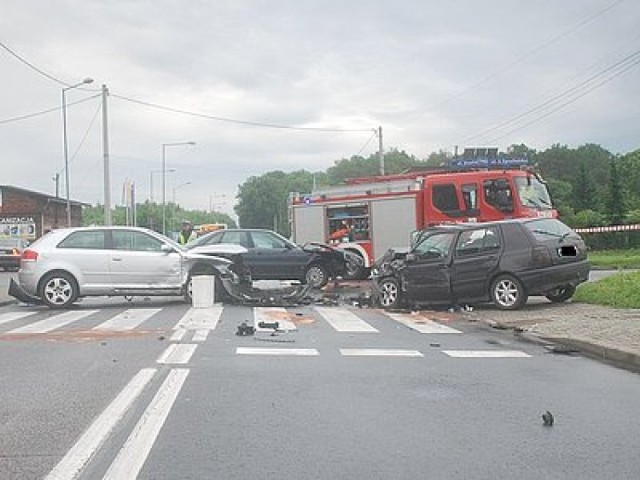 Do wypadku w Kozłowej Górze doszło wczoraj (11 czerwca 2013 ...