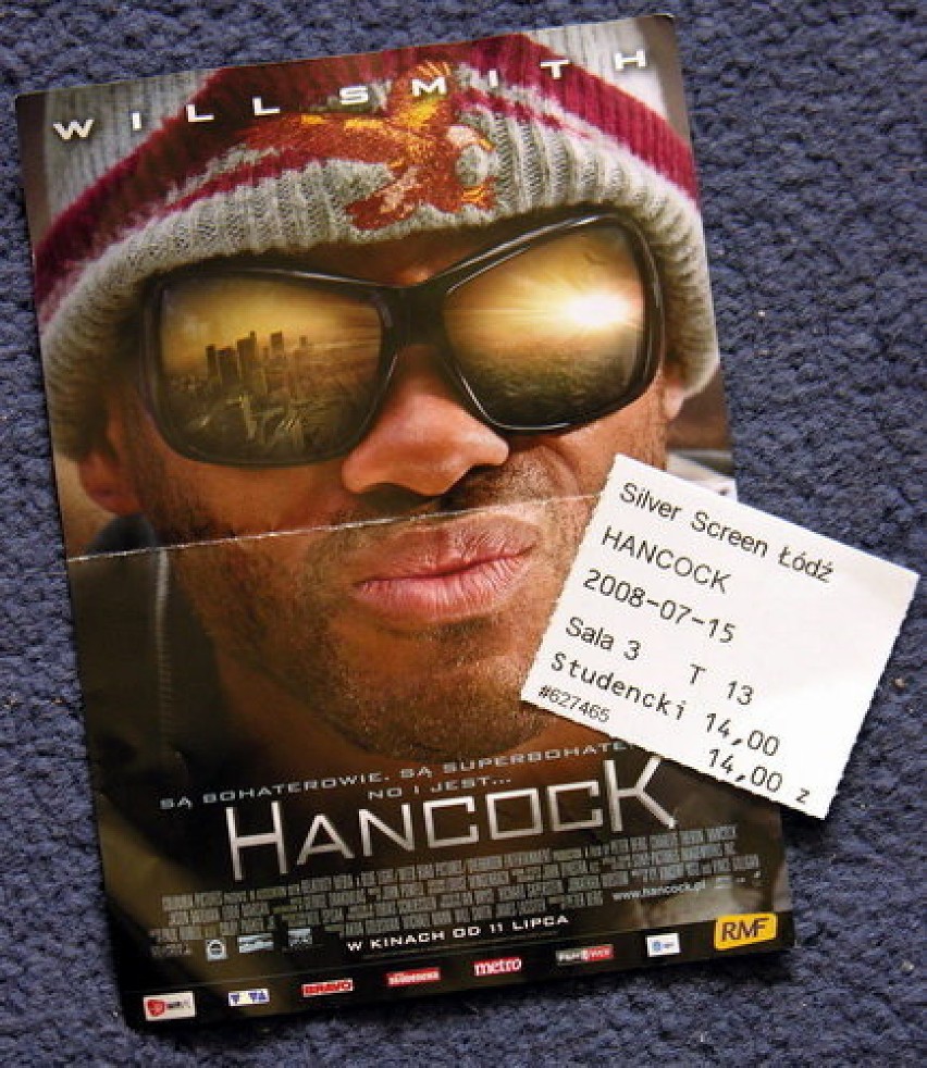 Zdjęcie ulotki promującej film i biletu.