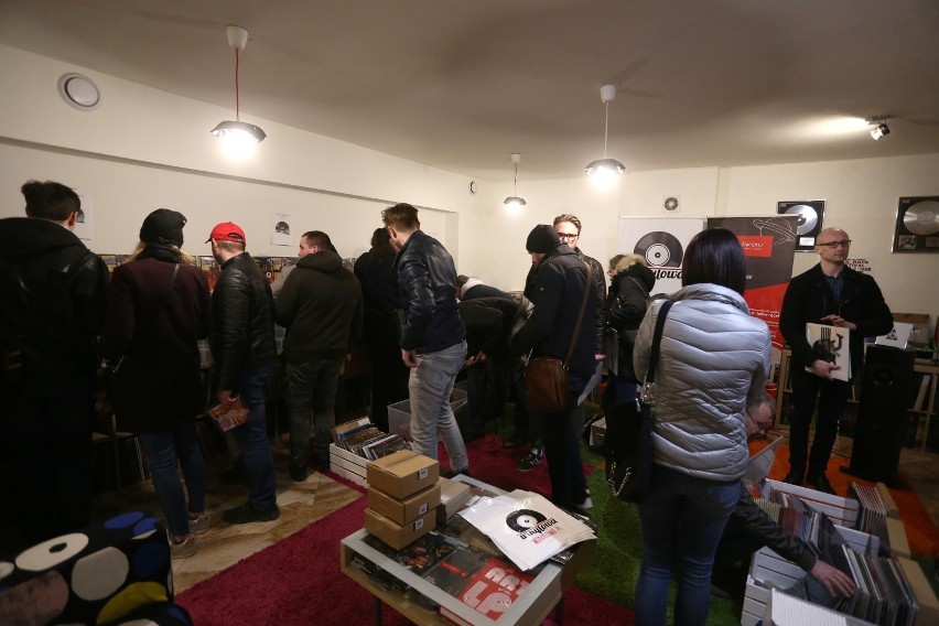 Record Store Day 2019 Warszawa. Wielkie święto fanów muzyki winylowej za nami [ZDJĘCIA]