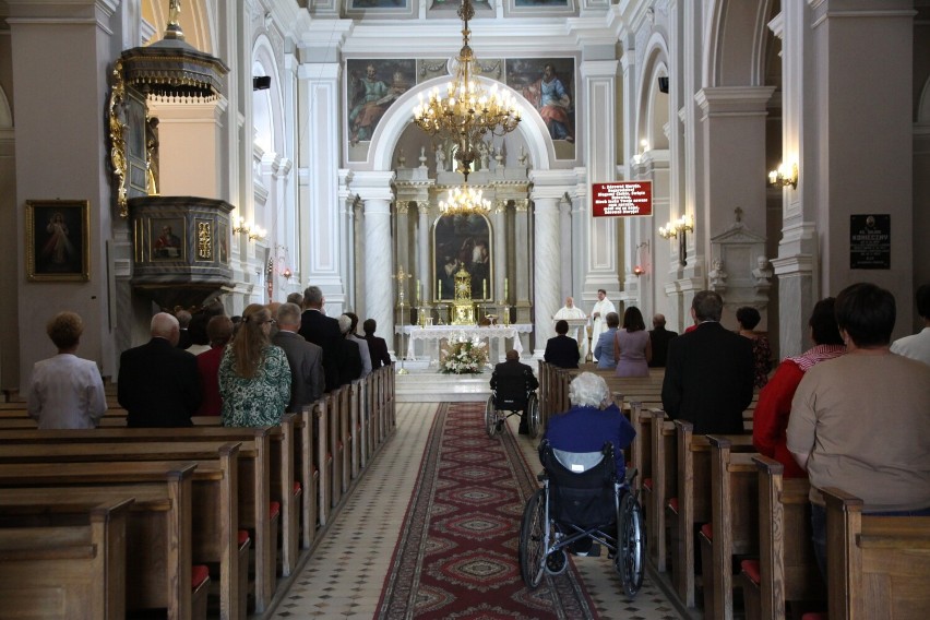 Złote Gody w gminie Rząśnia. 25 par otrzymało medale od Prezydenta RP ZDJĘCIA