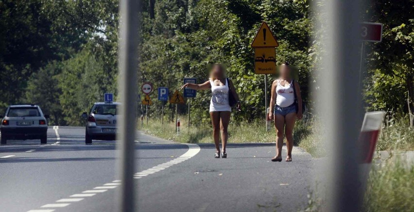 Prostytutki płaciły będzińskim policjantom łapówki