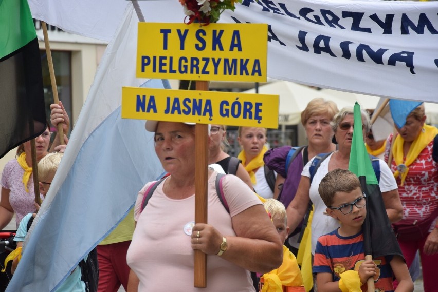 Tyscy pątnicy wzięli udział w mszy świętej w Kaplicy Matki...