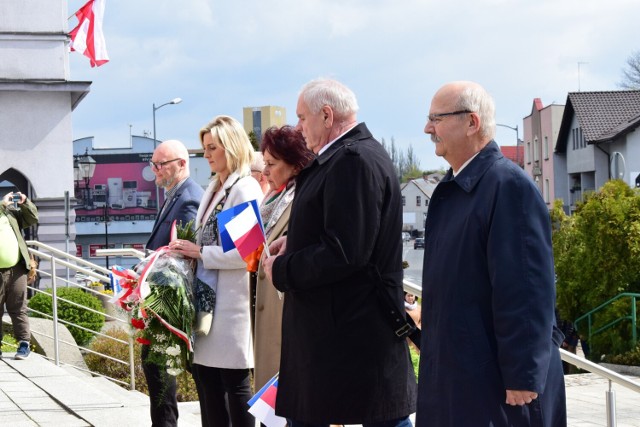 Przedstawiciele władz Rydułtów i zaprzyjaźnionej z miastem czeskiej Orłovej złożyli kwiaty pod Pomnikiem Walki i Zwycięstwa