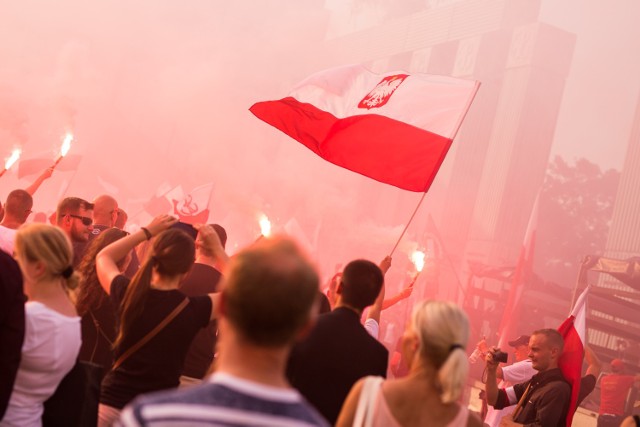 Marsz Powstania Warszawskiego 2017. Oddali hołd walczącym o wolność [ZDJĘCIA]