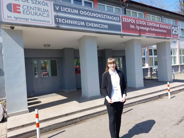 Potrójny sukces chemiczny Klaudii Kucharskiej, uczennicy II LO w Radomsku