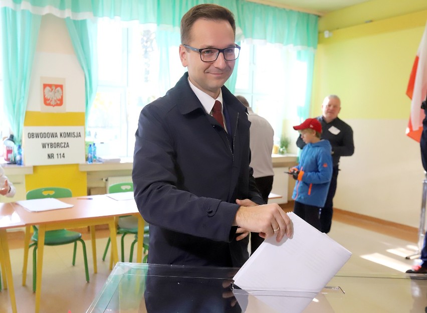 WYNIKI WYBORY SAMORZĄDOWE 2018. Wyniki exit poll: Waldemar...