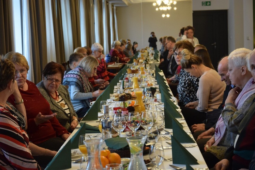 Międzynarodowy Dzień Niewidomych w Radomsku. Spotkanie restauracji Las