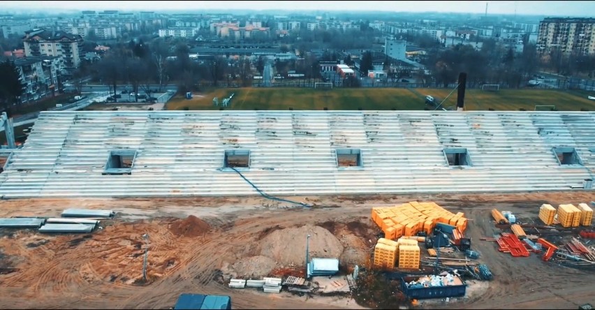 Trwają prace na stadionie dla Radomiaka w Radomiu. Zobacz zdjęcia z lotu ptaka