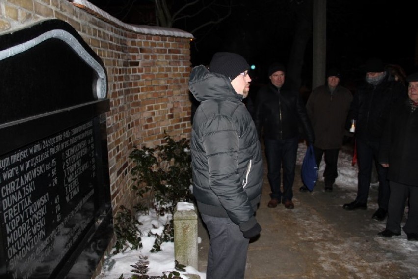 Rocznica zbrodni na „świńskim rynku” w Tczewie. 74 lata temu rozstrzelano 13 mieszkańców miasta