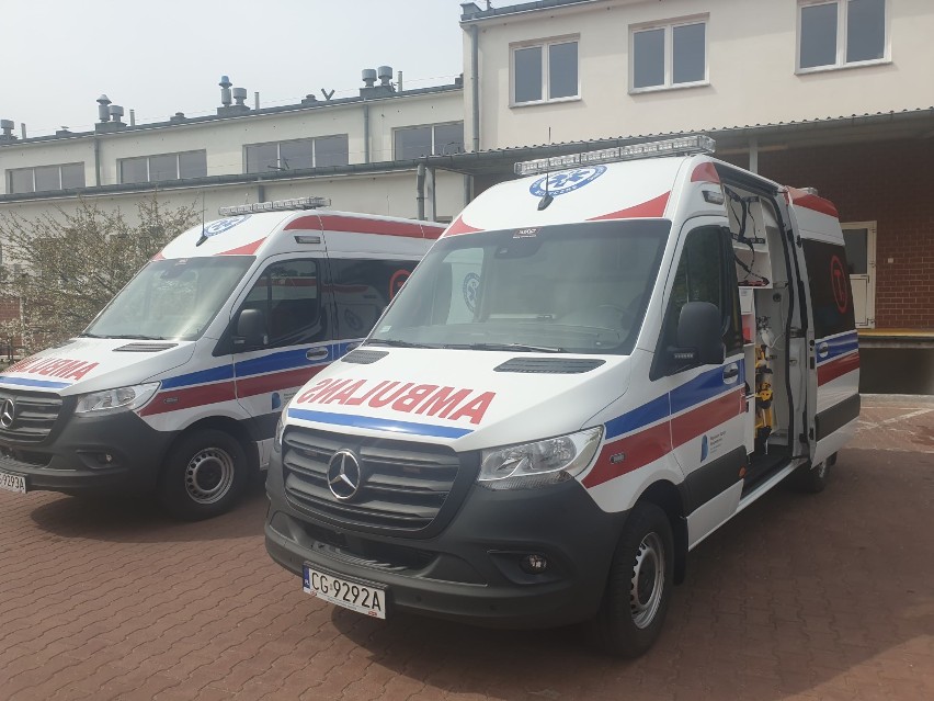 Szpital w Grudziądzu ma dwie nowe karetki transportowe