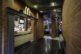 Mc Donald's w Starym Browarze w Poznaniu otwarty i budzący emocje [ZDJĘCIA]