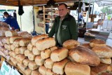 Podkarpacki Bazarek w Rzeszowie: Odkryj regionalne smaki i lokalne rękodzieło