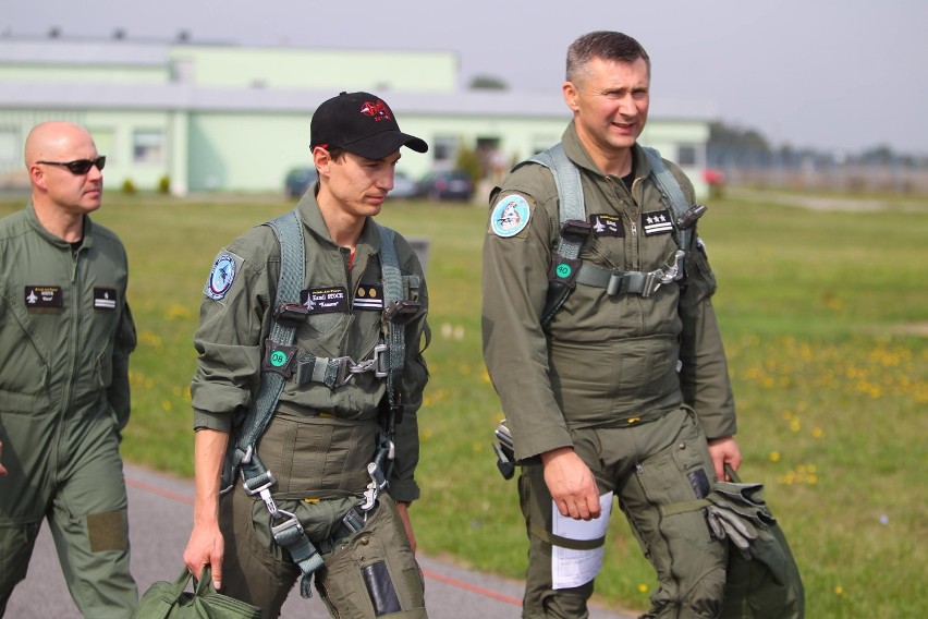 Kamil Stoch w Krzesinach poleciał na pokładzie F-16