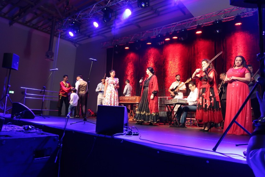 III Międzynarodowy Festiwal Muzyki i Kultury Romskiej Romano Dzipen w Wałbrzychu [ZDJĘCIA]