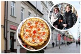 Międzynarodowy dzień pizzy! Jaką pizzę mieszkańcy Kielc lubią najbardziej? Wolą restauracyjną czy domową? Sprawdź naszą sondę. Zobacz wideo