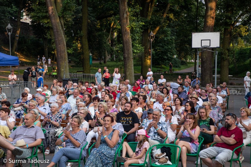 COOLturalne wakacje 2021 w Stargardzie. Bo do tanga trzeba... świetnych artystów sceny Art Cafe oraz niezawodnej stargardzkiej publiczności!