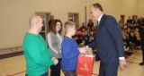 Nagroda prezydenta Radomska dla 10-letniego Miłosza, który uratował życie ojczymowi. ZDJĘCIA