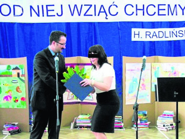 W październiku dyrektor Violeta G. otrzymała nagrodę prezydent Łodzi z okazji Dnia Edukacji Narodowej