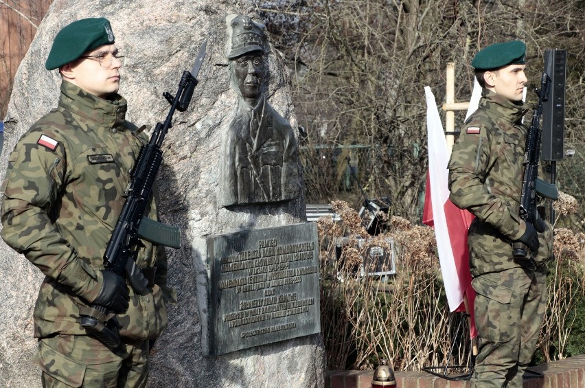 W Grudziądzu tak uczczono 82. rocznicę powstania Armii...