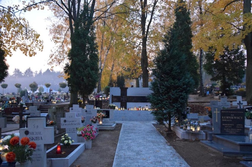 Kwatera powstańcza na cmentarzu w Chodzieży już po remoncie (FOTO)
