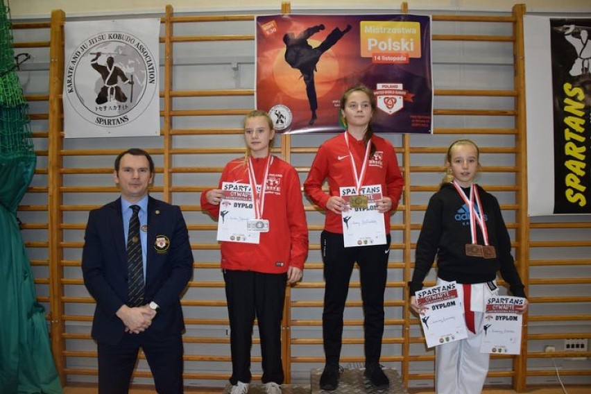 Dwa brązowe medale dla zawodniczki Łęczyckiego Klubu Karate IPPON