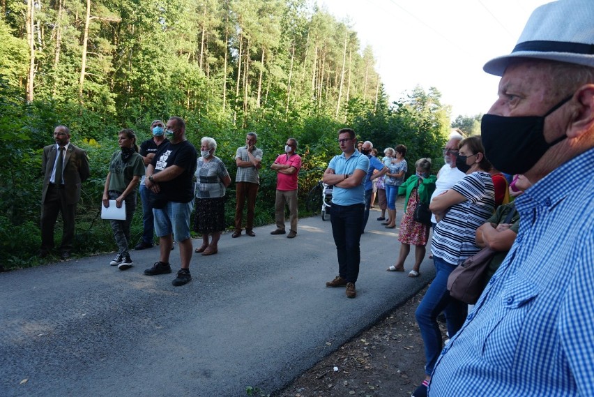 Wycinka lasu wstrzymana. Zielona wyspa nie zniknie z pomiędzy ul. Jaworowej i Leśnej w Libiążu. Przynajmniej na razie 