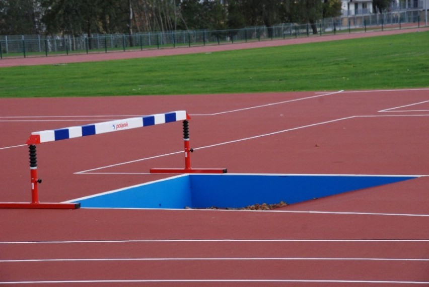 Stadion lekkoatletyczny w Suwałkach przeszedł gruntowną...