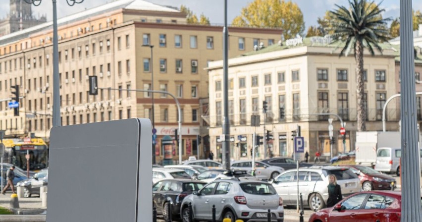 Zadziwiający eksperyment. Mieszkańcy Warszawy i Gdańska zobaczyli się nawzajem podczas spaceru