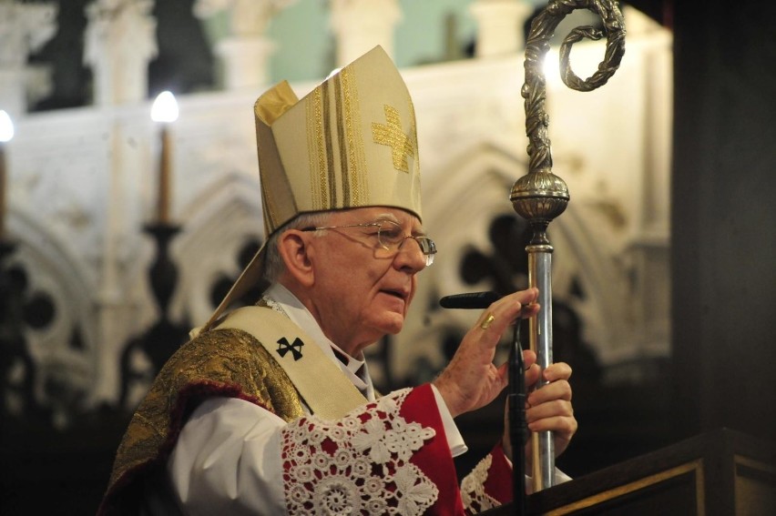 Abp Jędraszewski udziela dyspensy dla wszystkich od uczestnictwa w niedzielnej mszy