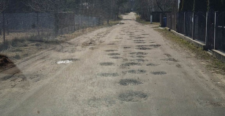 Czy to ser szwajcarski? Nie, nie, to tylko drogi w Białej Podlaskiej