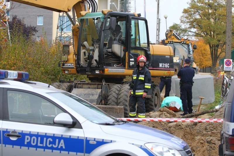 Wypadek na Jaroczyńskiego. Dwie osoby przysypane ziemią!