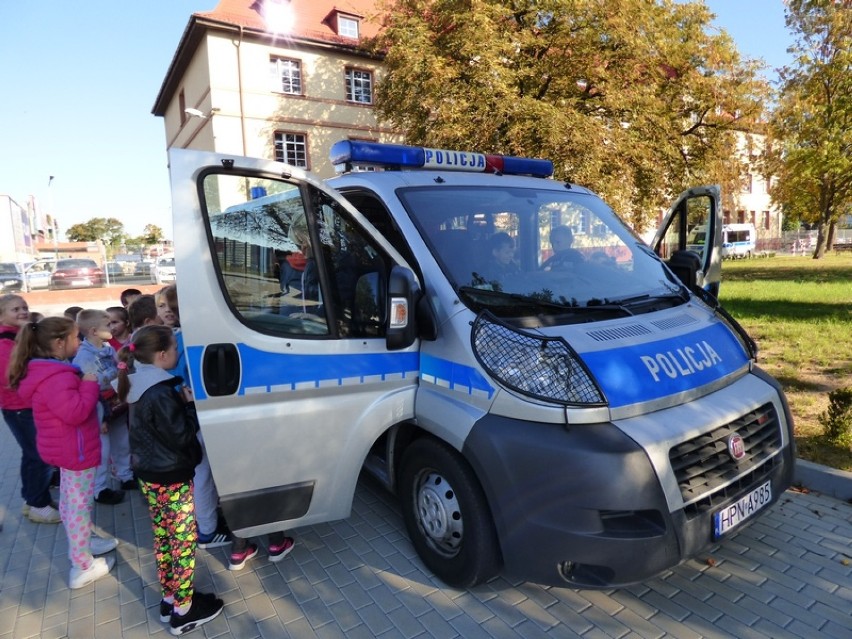 Dzieci z wizytą na policji