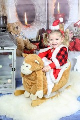 ŚWIĄTECZNE GWIAZDECZKI Tworzymy wielką świąteczną galerię dzieci. Zobaczcie zdjęcia dziewczynek z powiatu tczewskiego!