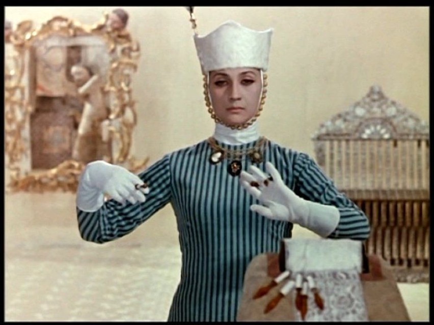 Kadr z filmu "Barwy granatu" Siergieja Paradżanowa