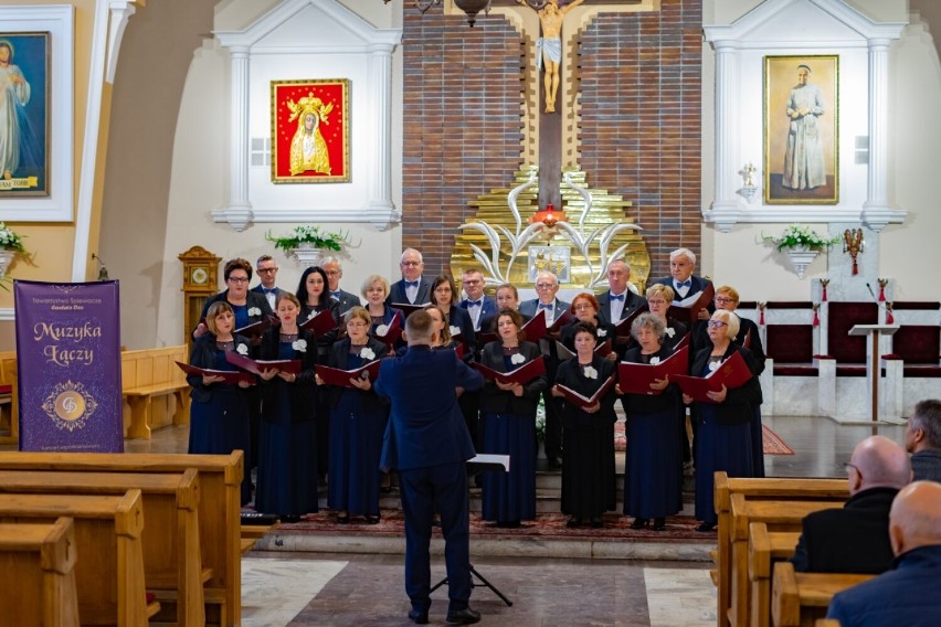 Muzyka łączy - koncerty sieradzkiego chóru Cantate Deo
