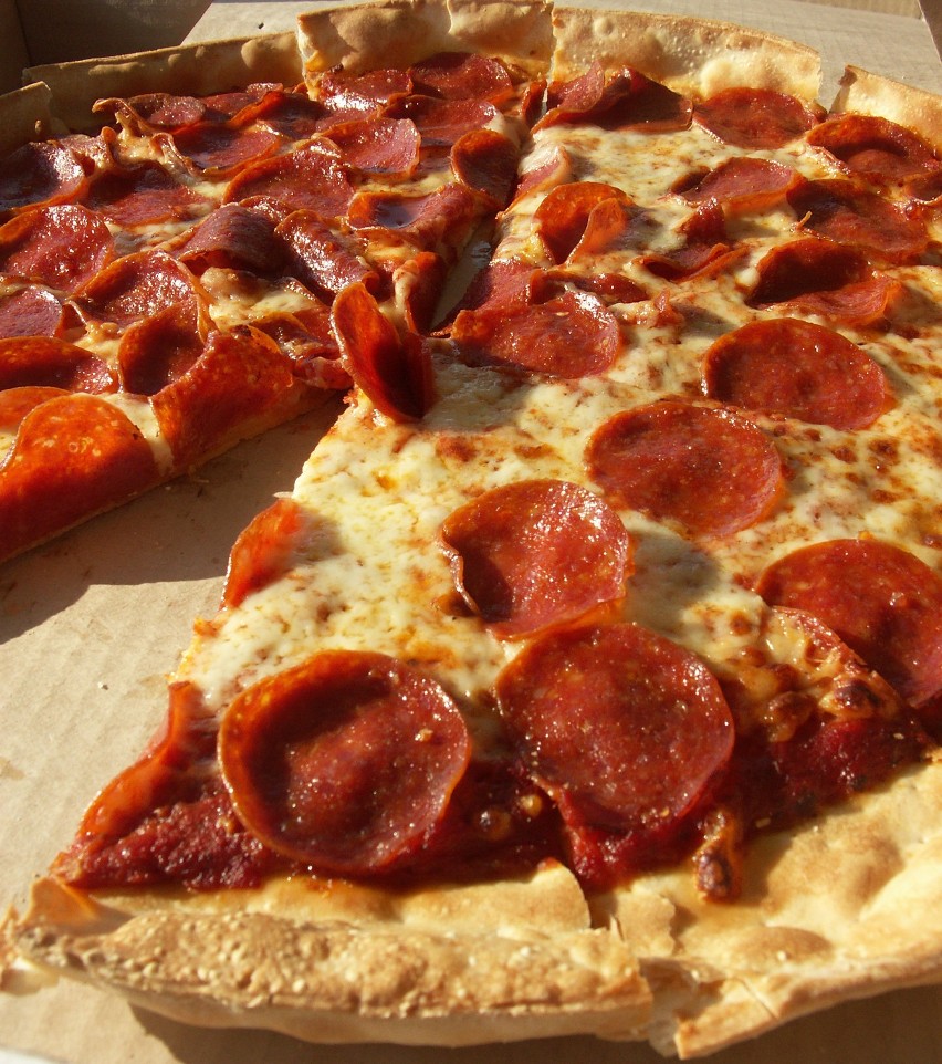 Pizza w 5 krokach

Przepis na pizzę z salami poleca szef...
