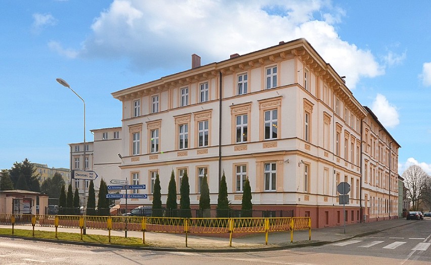 Połączenie szkół w Darłowie. Miasto przejmie ponad 7 km dróg powiatowych