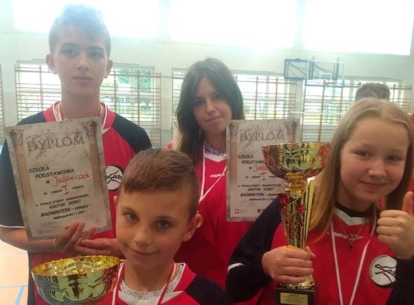 Sukces badmintonistów ze szkoły w Jugowicach