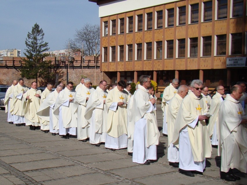 Msza Krzyżma rozpoczęła obchody 50-lecia diecezji opolskiej....